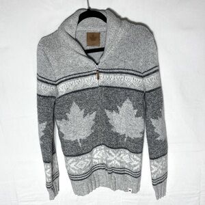 Canadiana Grey Maple Leaf Shawl Collar Zip Front Cardigan Sweater M